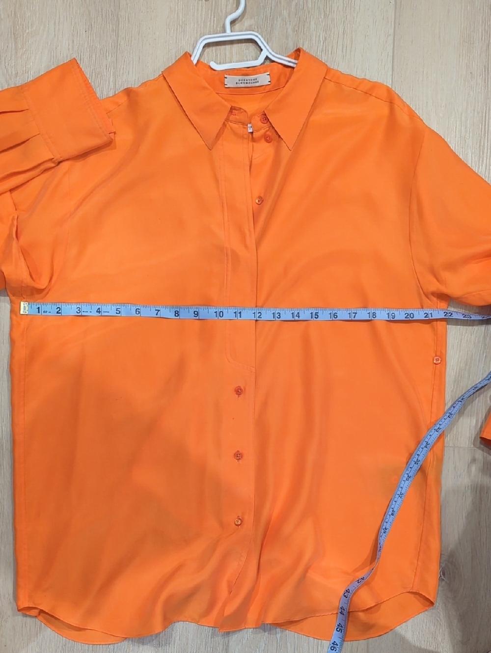 Dorothee Schumacher 100% Silk Blouse Orange Button Down Luxury Designer Size 4 - Picture 11 of 11